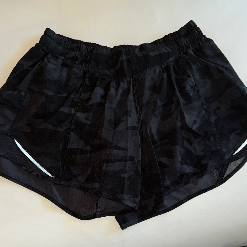 Lululemon Camo Hottie Hot Shorts